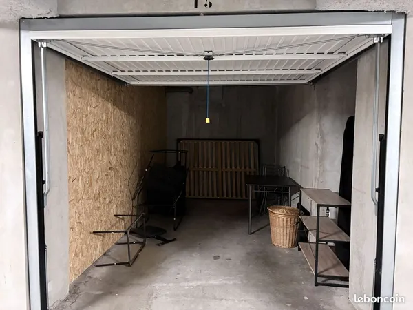 Garage + box - cognin