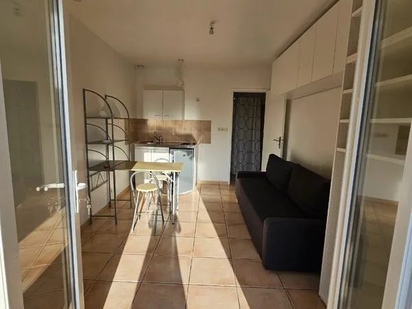 Superbe studio meublé 22m2
