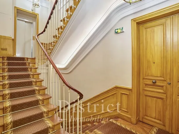 Exclusivité. Triangle d'Or. Superbe appartement de 70m²