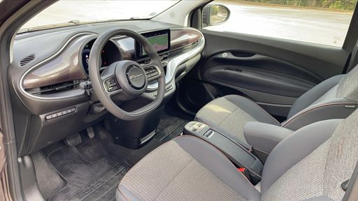 Fiat 500e 118 42kWh - Icone – 2021 – 56552 km – Électrique – Boîte Automatique — photo 11