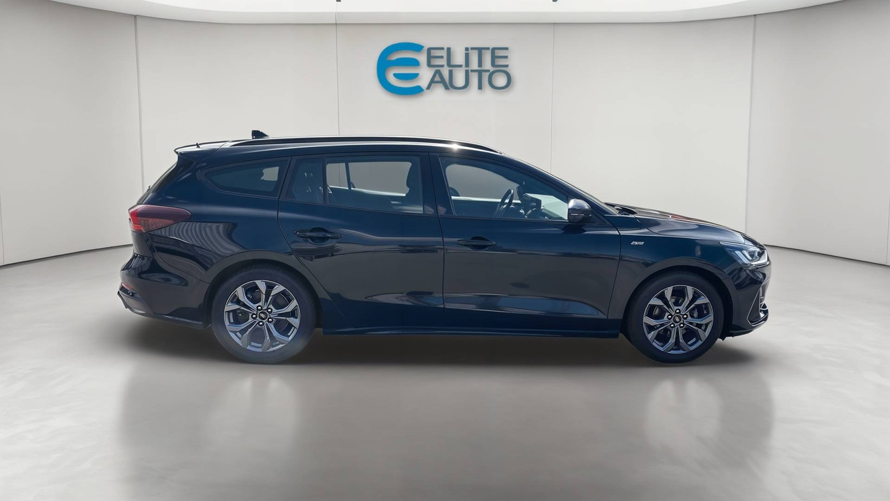 Ford Focus SW 1.0 EcoBoost 155 S&amp;S mHEV Powershift — photo 8