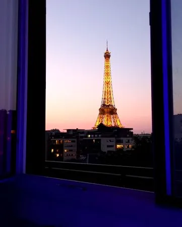 Appartement 2 pièces avec vue Tour Eiffel - 28 Place Dupleix (Paris 15e) - Entièrement rénové - 6ème