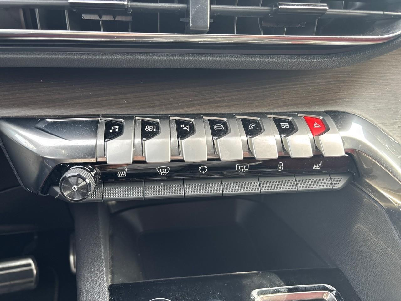 Peugeot 5008 1.2 puretech 130ch s&s gt — photo 18