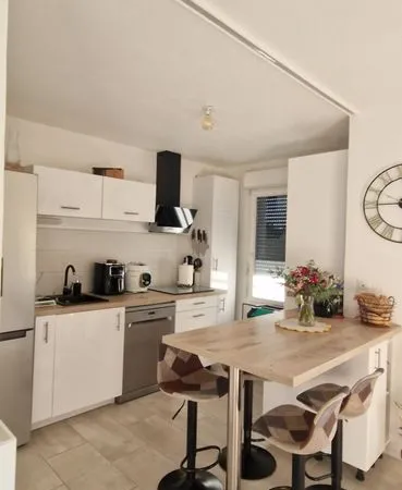 🏡 Appartement T2 de 50 m² avec balcon et parking - Léguevin