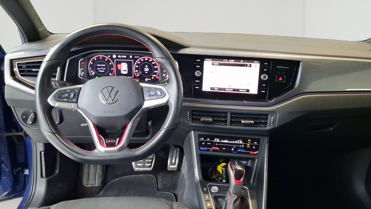 Volkswagen Polo 2.0 TSI 207 S&amp;S DSG7 — photo 9