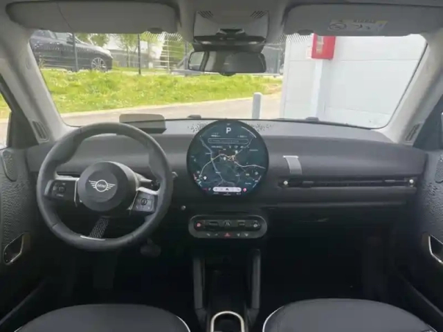 Mini Cooper 3 portes se 218ch classic — photo 5