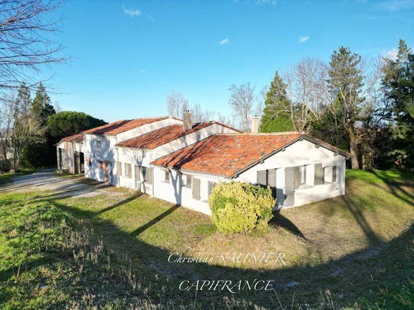 Maison de plain-pied 7 pièces 140 m²