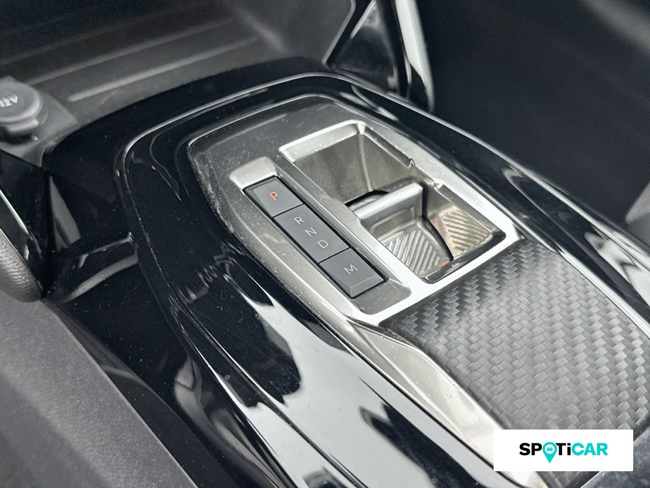 Peugeot 208 1.2 puretech 100ch s&s allure eat8 — photo 14