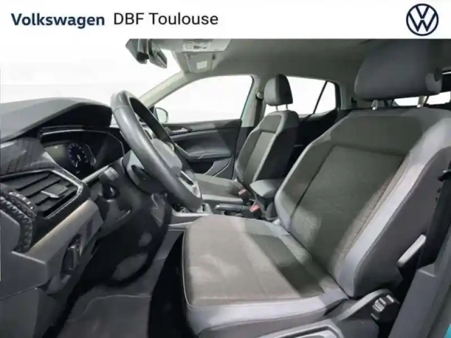 Volkswagen T-Cross 1.0 tsi 110 start/stop dsg7 r-line tech — photo 10