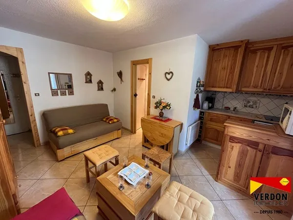 CHARMANT STUDIO de + de 19m²