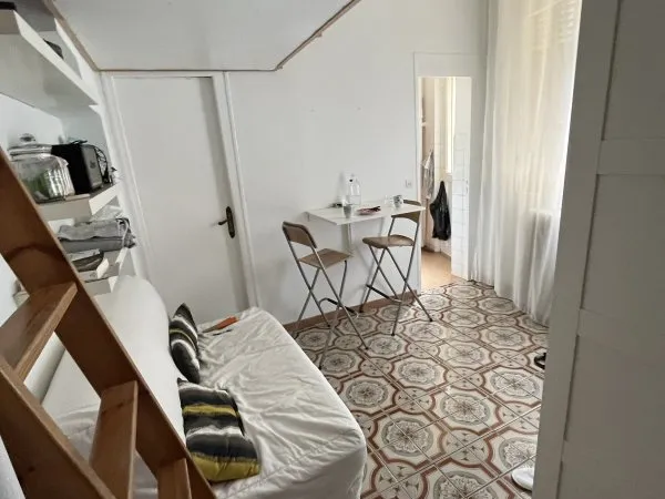 Loue appartement meublé - 16m²