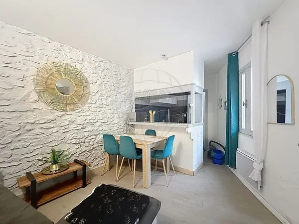 Immeuble 11 chambre(s) à vendre