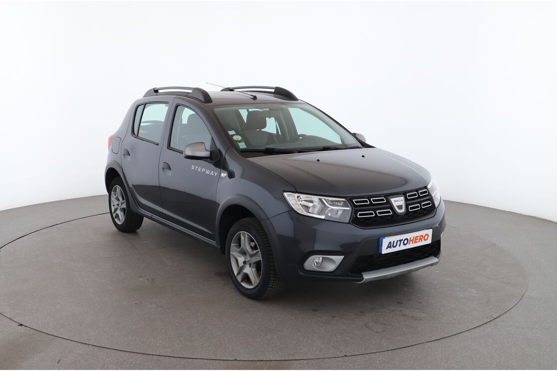Dacia Sandero Stepway 1.5 dCi — photo 7