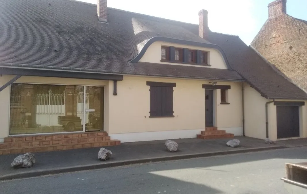 Photo 1