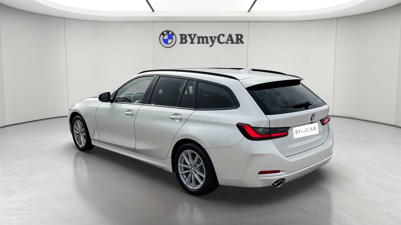 BMW Touring 318i 156 ch BVA8 — photo 3