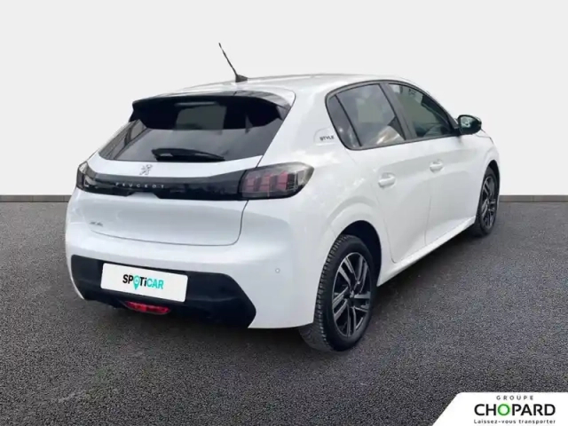 Peugeot 208 puretech 100 s&amp;s bvm6 — photo 8