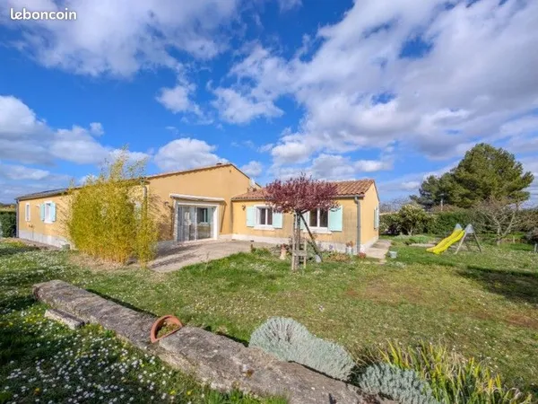 Maison de plain-pied lumineuse 127m2 - 3 chambres - Double garage - Jardin (sans agence, direct vend