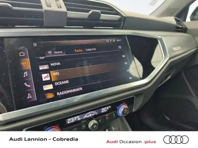 Audi Q3 35 tdi 150ch 124g s line s tronic 7 — photo 14