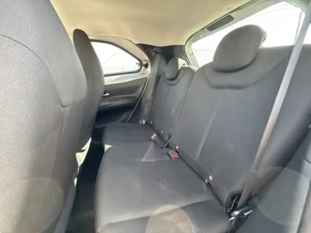 Toyota Aygo 1.0 vvt-i 72 dynamic — photo 17