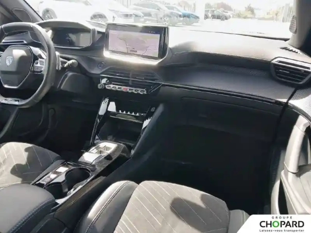 Peugeot 2008 hybrid 136 e-dcs6 — photo 13