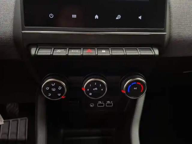 Renault Clio societe blue dci 100 - 21n — photo 40