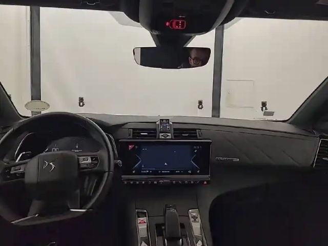 Ds Ds 7 ds7 crossback hybride e-tense 300 eat8 4x4 — photo 30