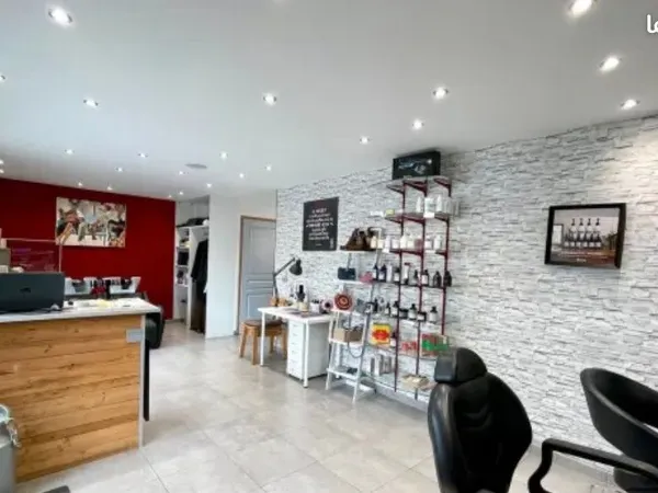 Salon de coiffure à vendre