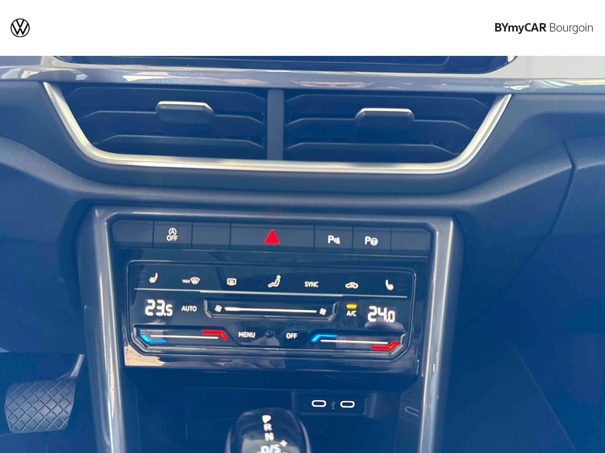 Volkswagen T-Roc 1.5 TSI EVO 150 Start/Stop DSG7 — photo 18