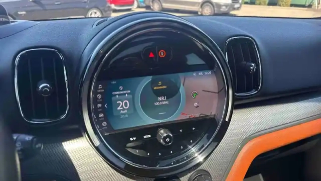 Mini Mini countryman 125 - 95 ch all4 bva6 — photo 33