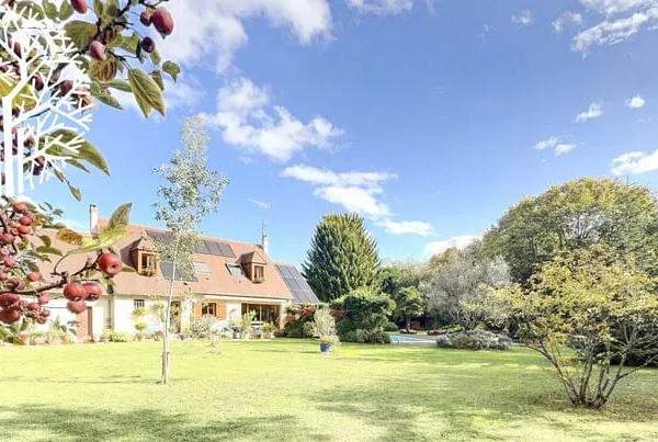 Maison 9 pièces 220 m²
