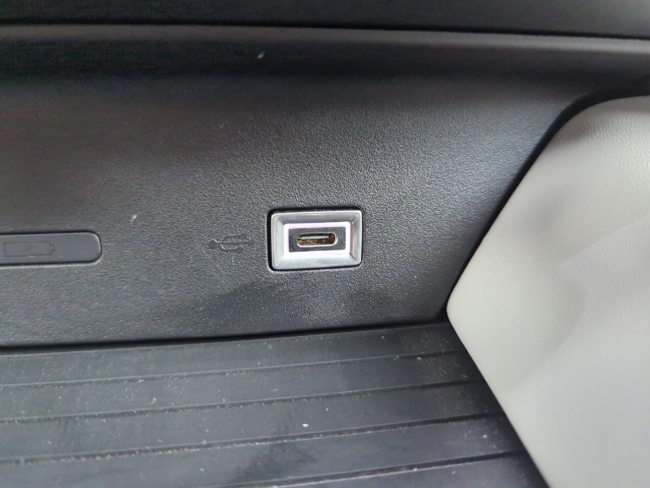 Citroën C5 X hybride rechargeable 225 e-eat8 hypnos — photo 25