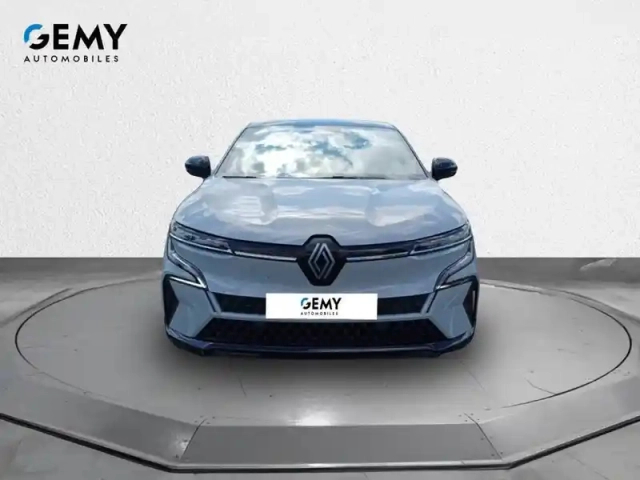 Renault Megane e-tech ev60 220 ch super charge — photo 2
