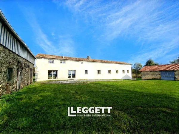 Maison 7 pièces 265 m²