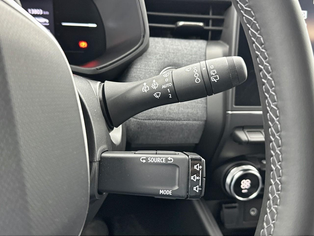 Renault Clio tce 90 ch gsr2 techno — photo 19