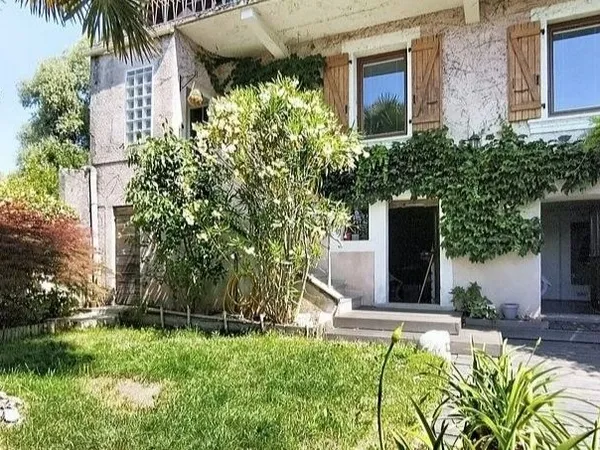 Maison de village T3 mitoyenne de 88 m²