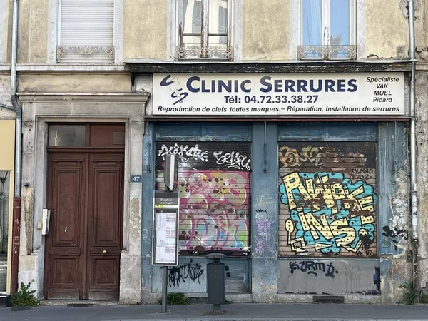 Local commercial 80 m²