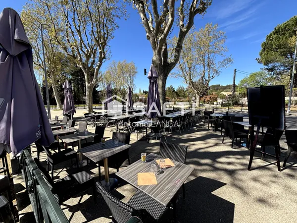 AIX-EN-PROVENCE - UNE BELLE OPPORTUNITÉ À SAISIR ! BRASSERIE AVEC GRANDE TERRASSE