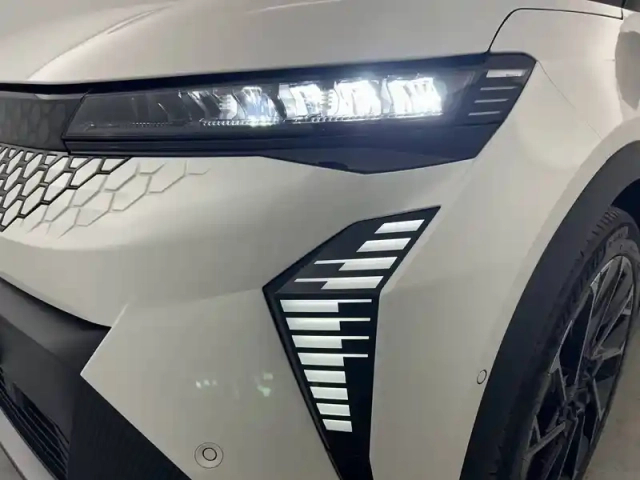 Renault Scenic e-tech electrique 220 ch grande autonomie — photo 35