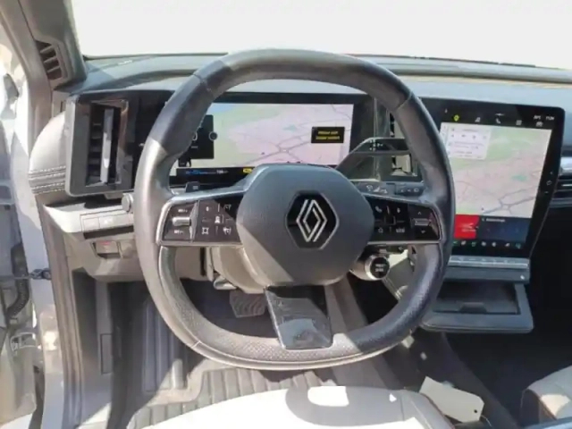Renault Megane e-tech electric ev60 220ch iconic super charge -b — photo 15