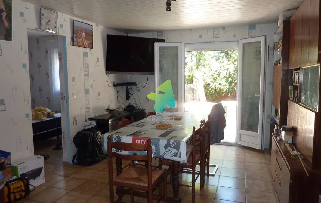 Photo 8