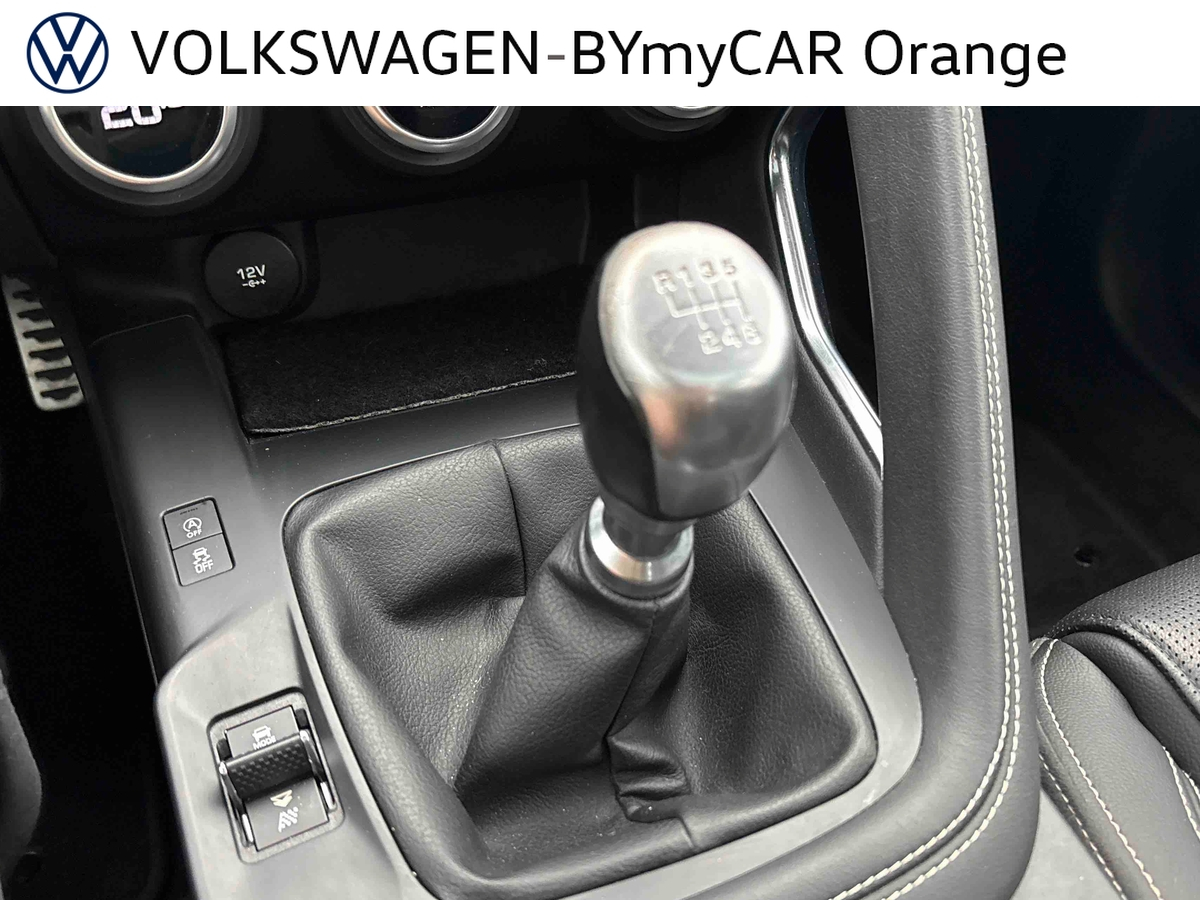Jaguar E-Pace 2.0 D - 150 ch 2WD BVM — photo 14