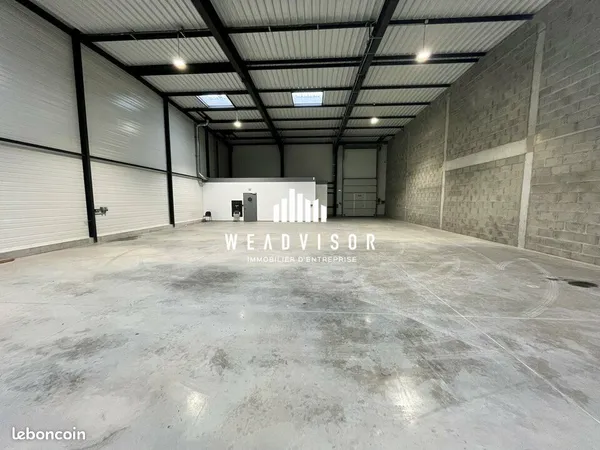 LOCAL D'ACTIVITE 385 m² SPAY