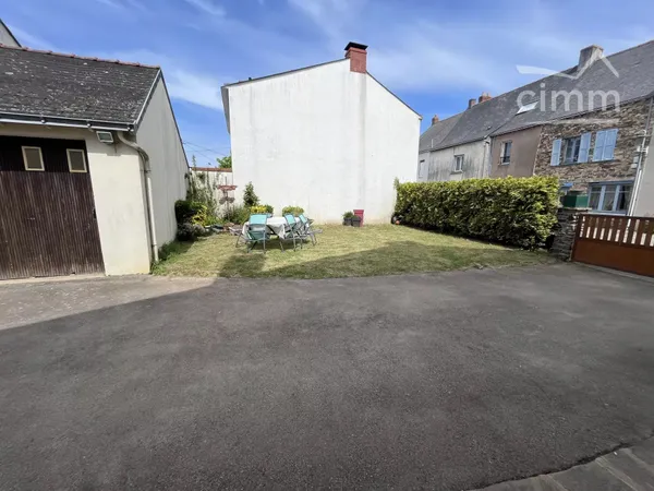 Maison de bourg de 130 m² avec dépendance et garage