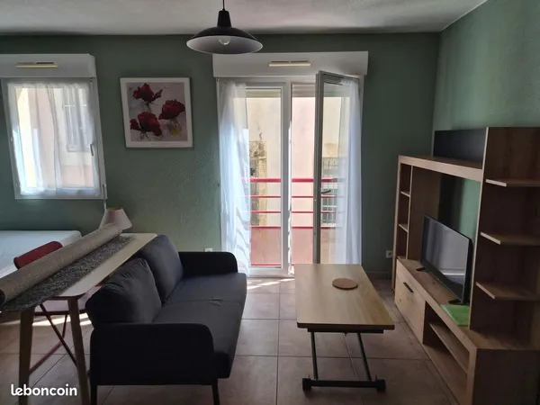 À LOUER - Charmant studio meublé de 27 m² - Quartier Richelieu, Nîmes