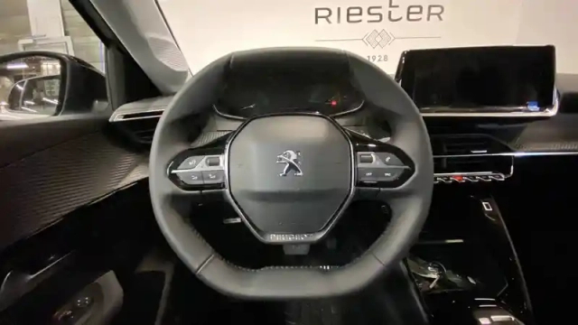 Peugeot 208 electrique 50 kwh 136ch — photo 32