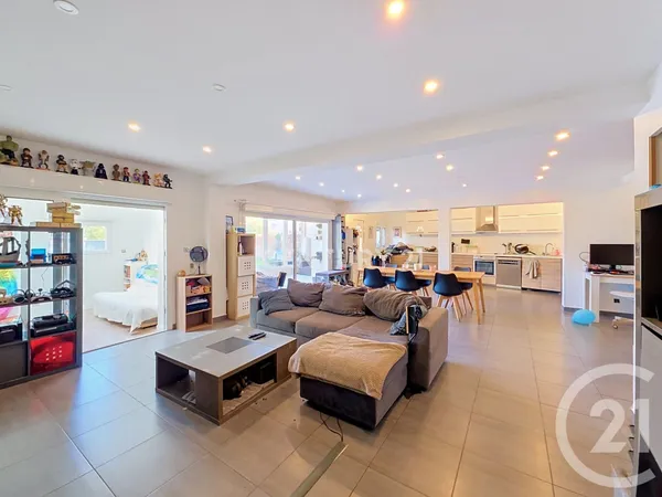 Maison 5 pièces 156 m²