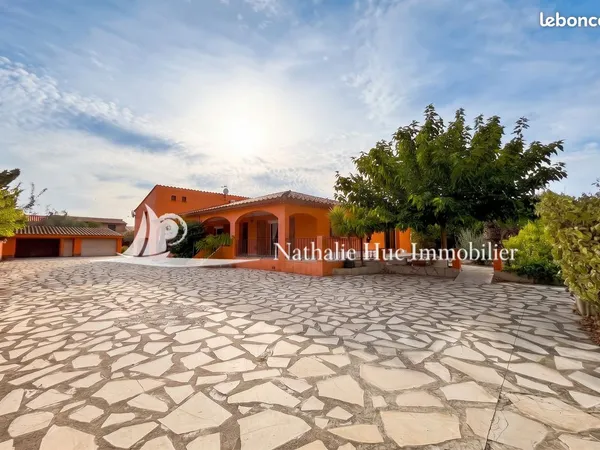 Villa 5 pièces 215 m²