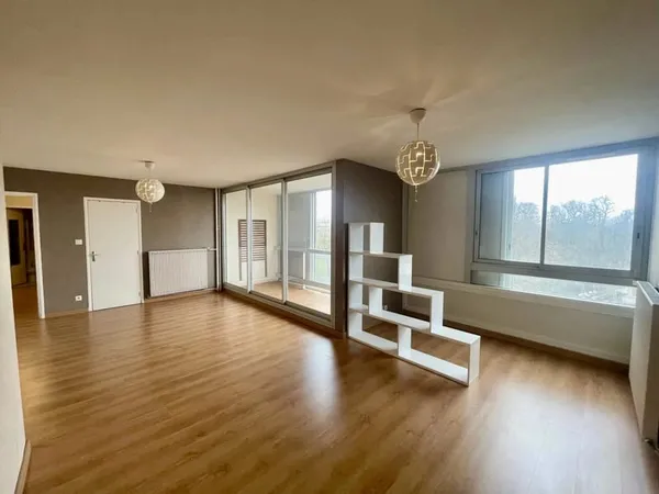 APPARTEMENT T2 - BALCON ET PARKING