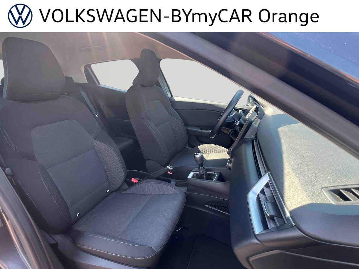 Renault Clio TCe 100 — photo 26