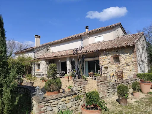 Propriété 5 pièces 250 m²